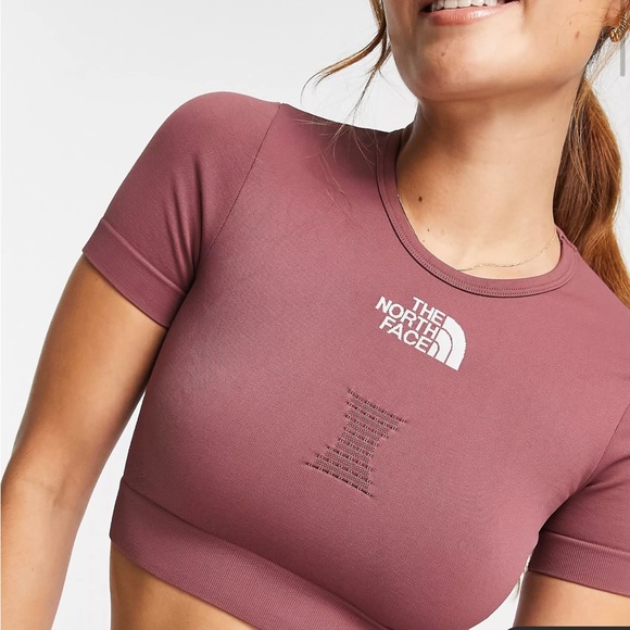 The North face crop top size small-medium - Picture 7 of 7